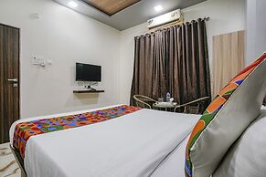 Fabhotel Golden Bird