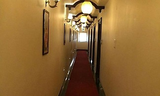 Fabhotel Purvika