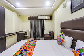 Fabhotel Ample Yard