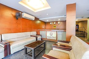 Fabhotel Ample Yard