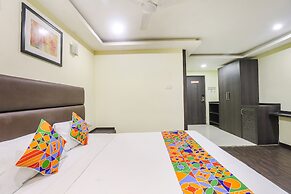 Fabhotel Ample Yard