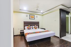 Fabhotel Ample Yard