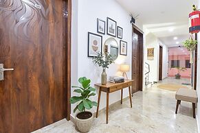 Fabhotel Hari Residency