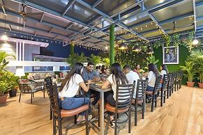 Fabhotel Hari Residency