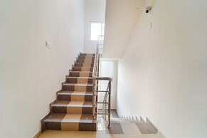 Fabhotel Saro Sri Residency