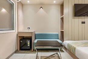 Fabhotel Red Vibe