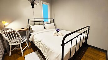 Friends Hostel - Phuket Airport