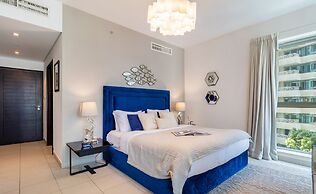 2BR w Burj Khalifa View near Dubai Mall