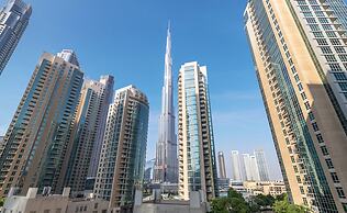 2BR w Burj Khalifa View near Dubai Mall