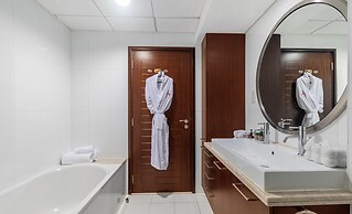 2BR w Burj Khalifa View near Dubai Mall