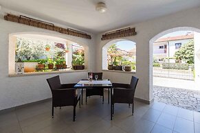Ferienwohnung mit Wlan und Schöner Terrasse