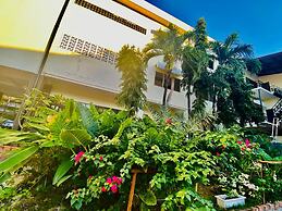 Peaceful Hotel