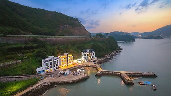 Yeosu Sorrr Spa Oceanview Pension