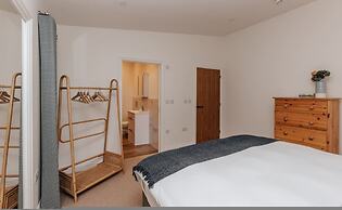 Cart Shed 2 - From 140 Per Night