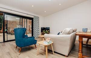 Cart Shed 2 - From 140 Per Night