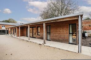 Cart Shed 2 - From 140 Per Night