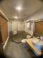 Kenny Hotel Ha Long