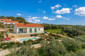 Villa Olivia with Sauna