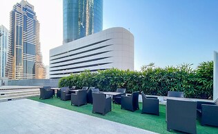 LUX Lavish Suite with Full Marina View 4