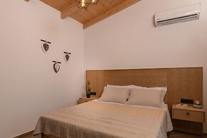 Kozakos Villa 1 With Private Swimming Pool