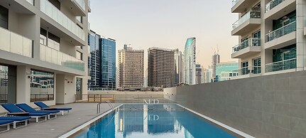 2BR w Canal & Burj View Near Dubai Mall