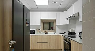 2BR w Canal & Burj View Near Dubai Mall