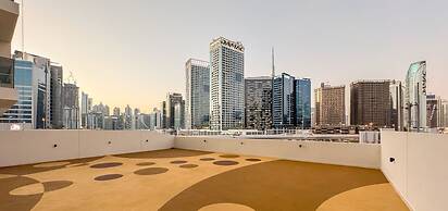2BR w Canal & Burj View Near Dubai Mall
