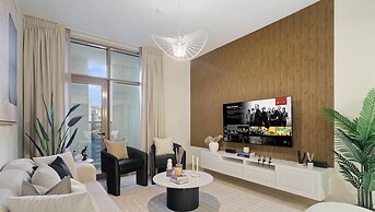 2BR w Canal & Burj View Near Dubai Mall