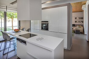 Villa Crystal Sun by Estia