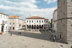Apartment del Bello