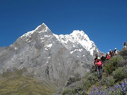 Huayhuash Trek 6 days