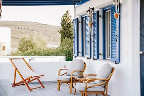 Menmar House in Tinos