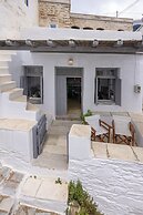 Village Aura in Tinos