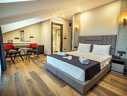 Modernlux Hotel