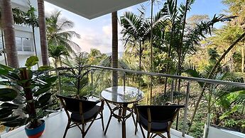 B6 - 1 Bdr Modern Condo With Balcony and Pool, Karon