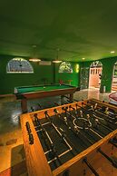 Del Tropico Hotel