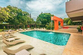 Del Tropico Hotel
