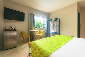 Del Tropico Hotel
