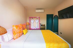 Del Tropico Hotel