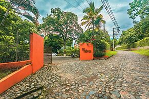 Del Tropico Hotel