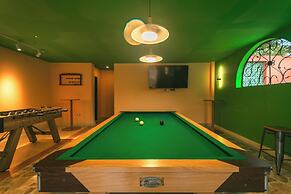 Del Tropico Hotel