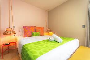 Del Tropico Hotel