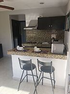 TJ Apartments, Calle 6, PDC