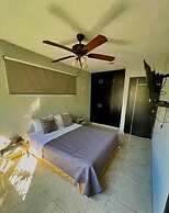 TJ Apartments, Calle 6, PDC