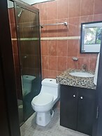 TJ Apartments, Calle 6, PDC
