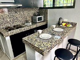 TJ Apartments, Calle 6, PDC
