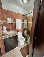 TJ Apartments, Calle 6, PDC