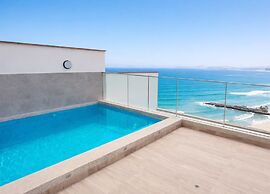 OceanFront Larcomar Apartments