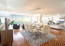 OceanFront Larcomar Apartments