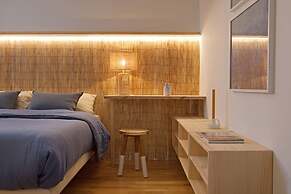 Perissa - 2 Bedrooms and Terrace in Trafalgar